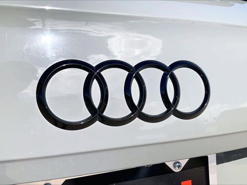 Used 2019 Audi SQ5 Prestige w/ Prestige Package AWD/4WD image 33