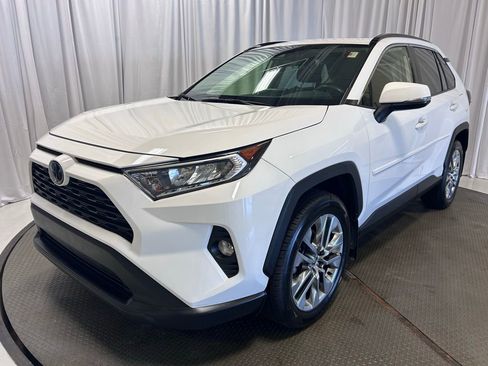 Used 2020 Toyota RAV4 XLE Premium AWD/4WD image 26