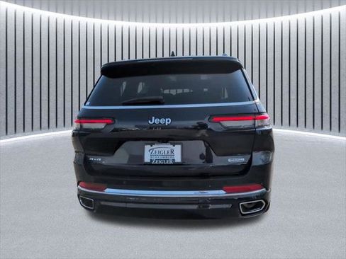 Certified 2024 Jeep Grand Cherokee L Overland AWD/4WD image 8