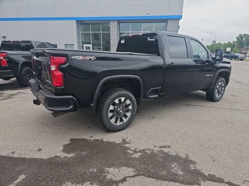 Used 2021 Chevrolet Silverado 2500 Custom w/ Custom Convenience Package AWD/4WD image 5