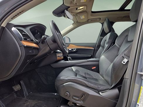 Used 2023 Volvo XC90 B6 Plus w/ Protection Package Premier image 26