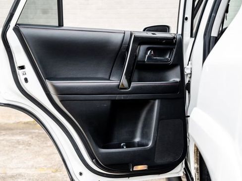 Used 2016 Toyota 4Runner TRD Pro image 76