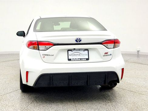 Used 2023 Toyota Corolla SE image 6