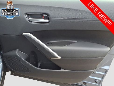 Used 2026 Toyota Corolla Cross XLE w/ Convenience Package AWD/4WD image 9