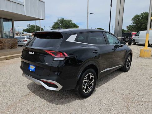 Used 2024 Kia Sportage LX AWD/4WD image 8