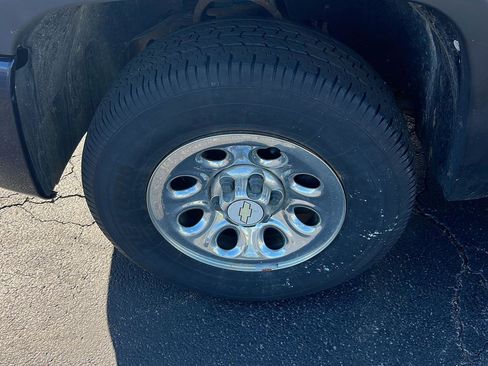 Used 2011 Chevrolet Silverado 1500 W/T w/ LS Package image 28