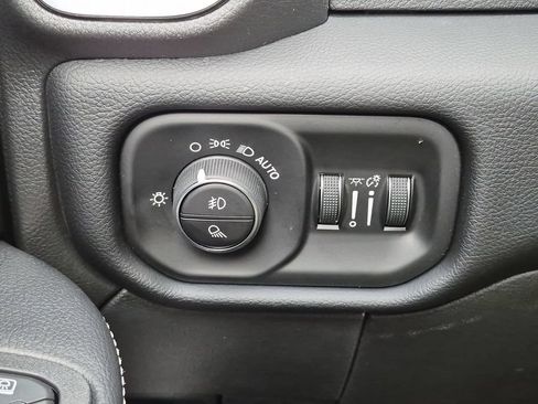New 2027 RAM 2500 Laramie w/ Night Edition AWD/4WD image 18