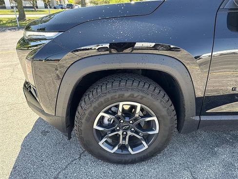 Used 2025 Chevrolet Equinox ACTIV w/ Safety and Technology Package AWD/4WD image 47
