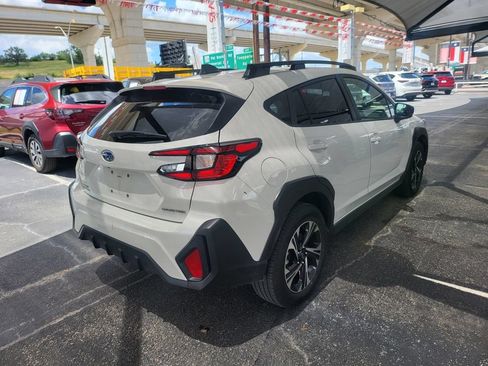 Used 2025 Subaru Crosstrek 2.5i Premium AWD/4WD image 8