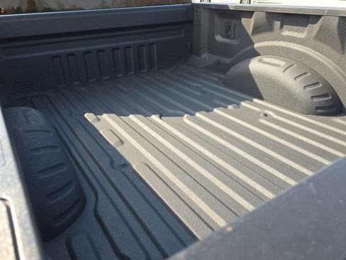 Used 2022 Ford F250 XLT w/ XLT Premium Package image 11