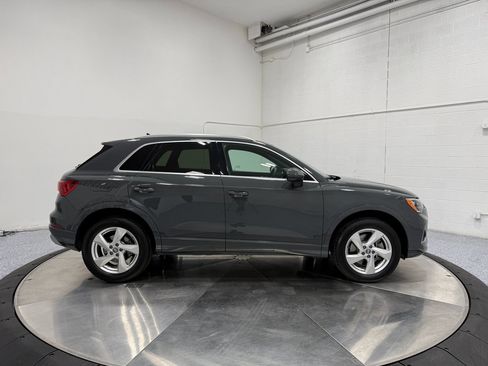 Used 2020 Audi Q3 2.0T Premium w/ Convenience Package AWD/4WD image 8
