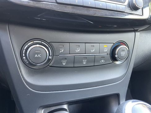 Used 2017 Nissan Sentra SV w/ Style Package image 22