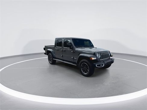 Used 2021 Jeep Gladiator Overland w/ Popular Equipment Package image 2