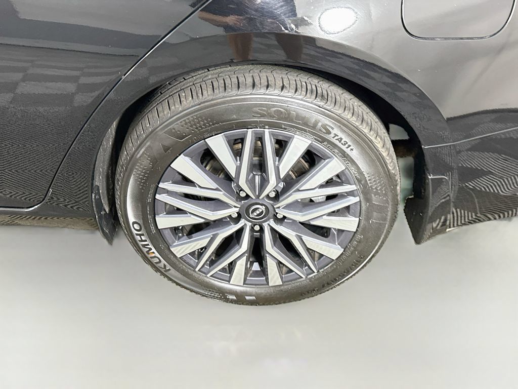 Certified 2023 Nissan Altima 2.5 SV w/ SV Premium Package FWD image 34