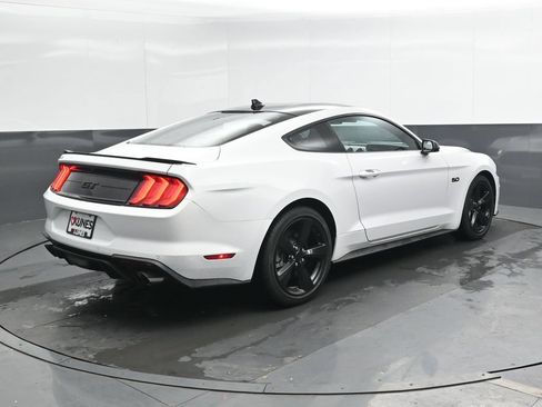 Used 2022 Ford Mustang GT Premium w/ Black Accent Package RWD image 2