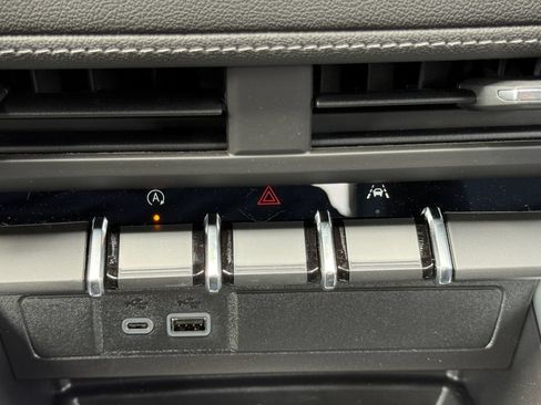 New 2026 Chevrolet Colorado LT w/ LT Convenience Package AWD/4WD image 19
