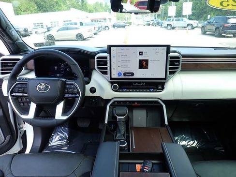 Certified 2025 Toyota Sequoia Capstone AWD/4WD image 21