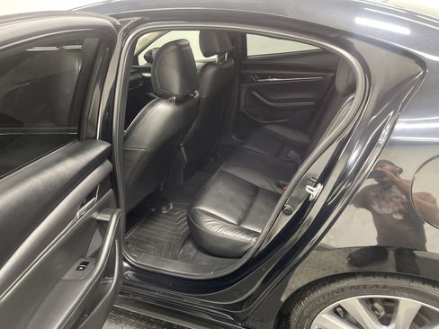 Used 2021 MAZDA MAZDA3 s image 13