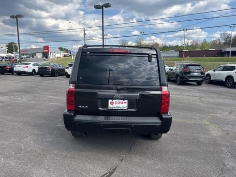 Used 2010 Jeep Commander Sport w/ Sun/Sound Group AWD/4WD image 7