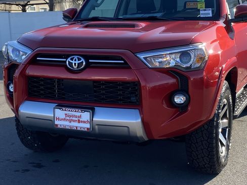 Certified 2024 Toyota 4Runner TRD Off-Road Premium image 7