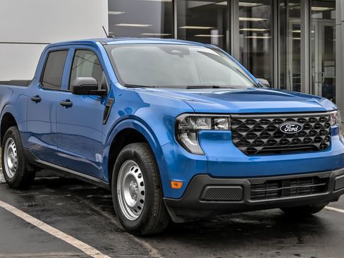 Used 2025 Ford Maverick XL image 10