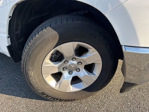 Used 2020 RAM 1500 Big Horn image 12