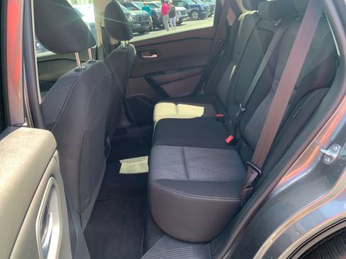 Used 2025 Nissan Rogue SV FWD image 24