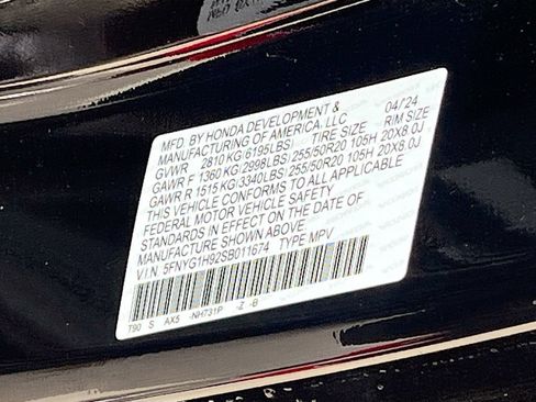 Used 2025 Honda Pilot Black Edition image 35