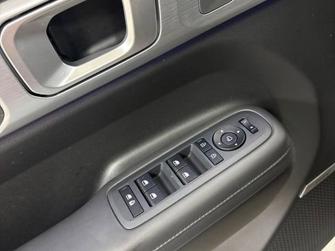 Used 2024 Hyundai Santa Fe Limited AWD/4WD image 20