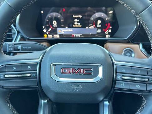 New 2026 GMC Canyon AT4 w/ Technology Plus Package AWD/4WD image 27