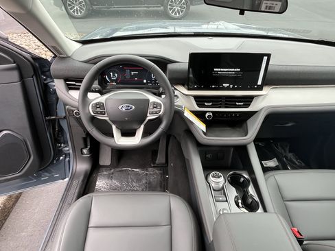 New 2026 Ford Explorer Active w/ Active Comfort Package AWD/4WD image 8