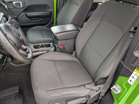 Used 2020 Jeep Wrangler Sport AWD/4WD image 14