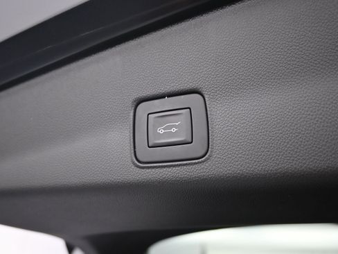 Used 2025 Chevrolet TrailBlazer LT w/ Convenience Package FWD image 29