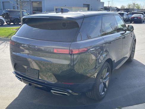 Used 2024 Land Rover Range Rover Sport Dynamic SE image 7