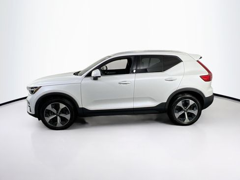 Used 2023 Volvo XC40 B5 Plus w/ Protection Package Premier AWD/4WD image 8