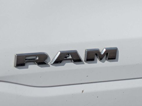 Used 2020 RAM 1500 Big Horn AWD/4WD image 11
