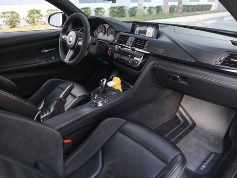 Used 2019 BMW M4 CS w/ Executive Package RWD image 32
