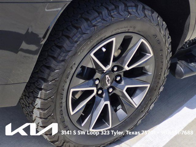 Used 2022 Chevrolet Tahoe Z71 AWD/4WD image 7