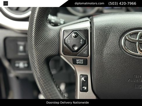 Used 2021 Toyota Tacoma SR5 w/ Trail Edition image 32