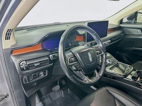 Used 2022 Lincoln Nautilus Reserve AWD/4WD image 12