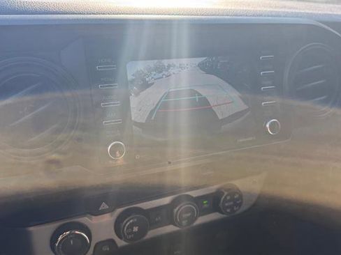 Used 2020 Toyota Tacoma SR5 image 33