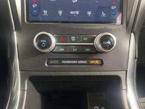 Used 2022 Ford Edge Titanium w/ Equipment Group 301A image 20