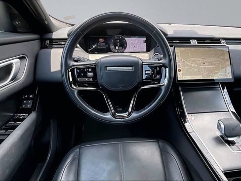Used 2025 Land Rover Range Rover Velar Dynamic SE AWD/4WD image 5