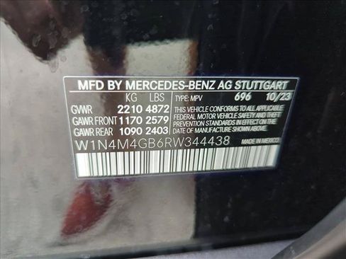 Certified 2024 Mercedes-Benz GLB 250 image 25