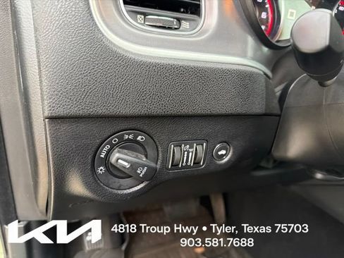 Used 2022 Dodge Charger R/T RWD image 15