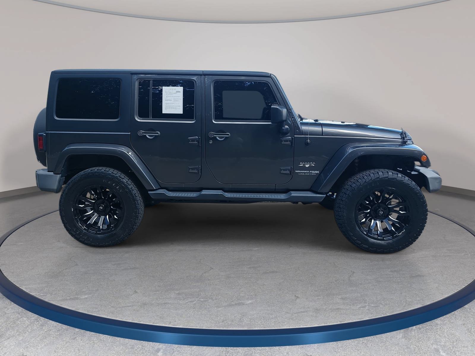 Used 2018 Jeep Wrangler Unlimited Sahara AWD/4WD image 4