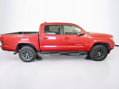 Used 2022 Toyota Tacoma SR5 w/ Technology Package RWD image 3