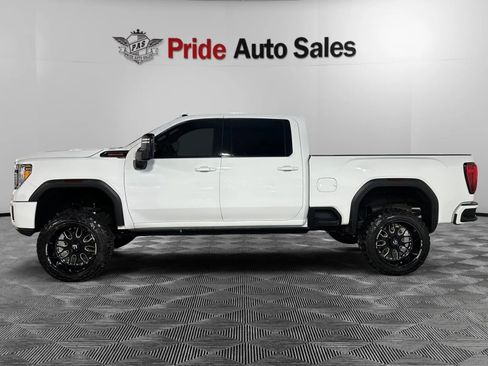 Used 2023 GMC Sierra 2500 AT4 w/ AT4 Preferred Package image 4