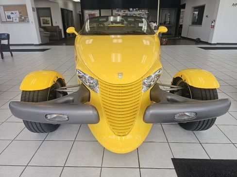 Used 1999 Plymouth Prowler RWD image 8