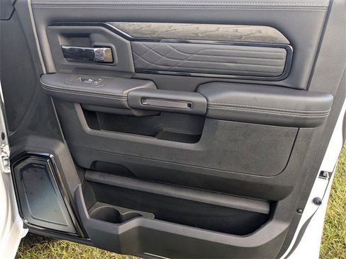 New 2026 RAM 3500 Limited image 33